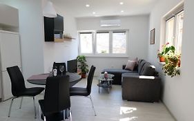 Apartmani Miki
